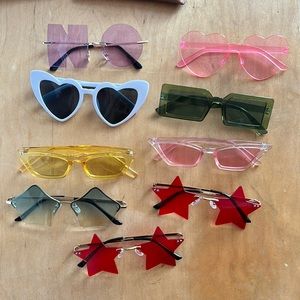 Fun sunglasses SET!